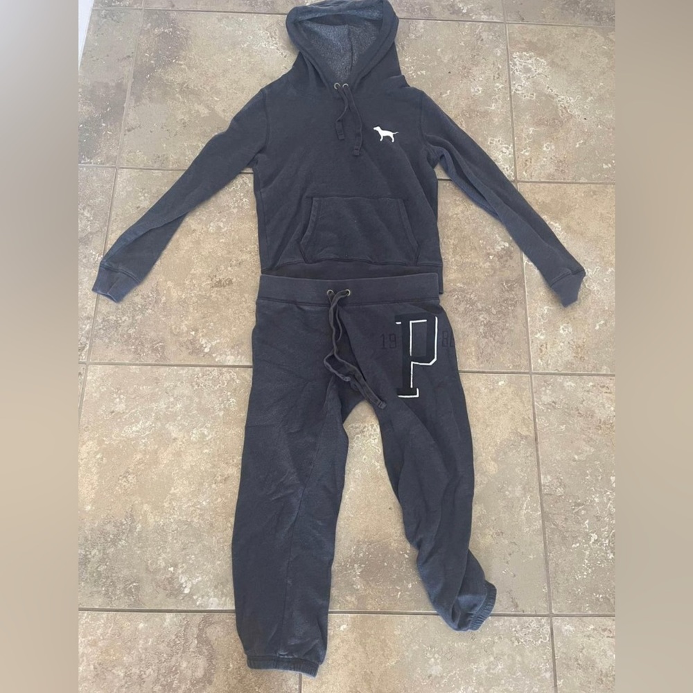PINK Sweatshirt and Capris Size Small